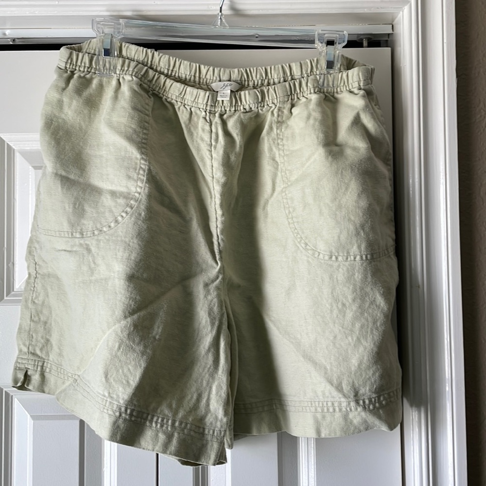J Jill 100% Linen Lrg elastic waist shorts